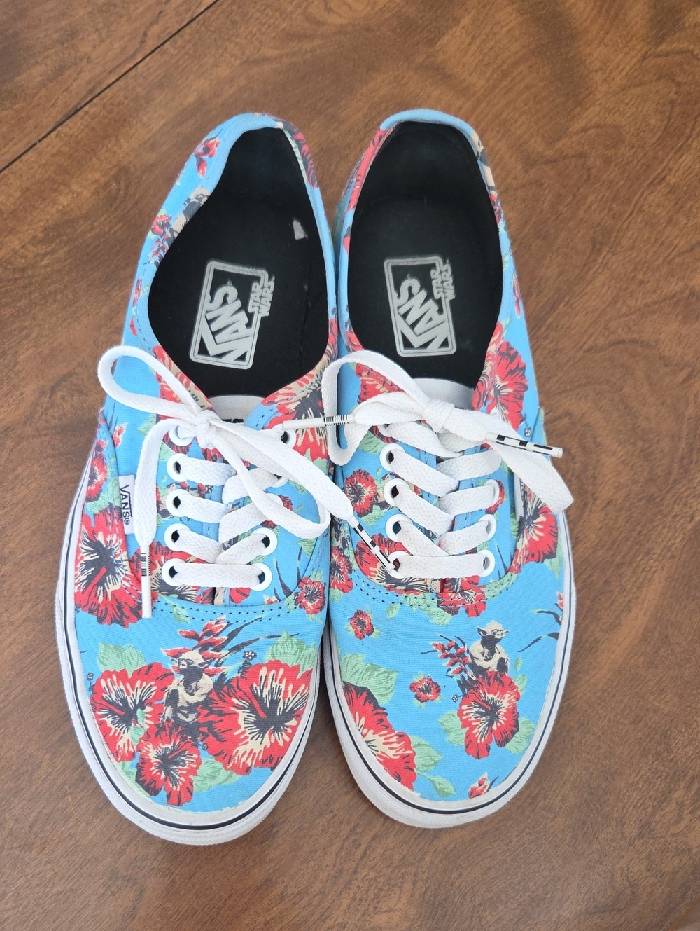 Vans Floral Star Wars Low-Top Sneakers in Sky Blue with Red Accents